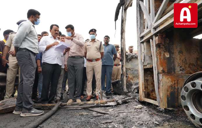 కర్నూలు బస్సు ప్రమాద స్థలాన్ని పరిశీలించిన మంత్రి జూపల్లి: మృతుల కుటుంబాలకు సానుభూతి