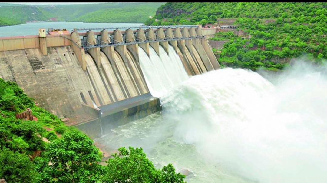 శ్రీశైలం ప్రాజెక్ట్ ప్రస్తుత నీటి నిలువ 209.16 టీఎంసీ @ 883.9 అడుగులు..