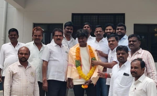 రాష్ట్ర తెలంగాణ నీట్ ఎగ్జామ్ లో బుడగ జంగాల కమ్యూనిటీ తరఫున విద్యార్థి తూర్పాటి రాజారాం నీట్ ల