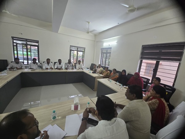 రివ్యూ మీటింగ్ లో పాల్గొన్న అచ్చంపేట MLA డాక్టర్ వంశీకృష్ణ గారు..