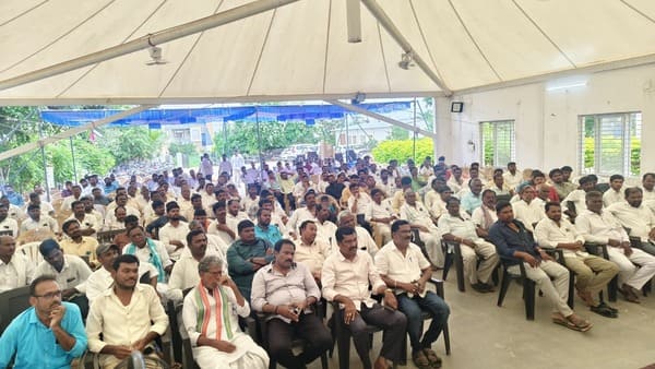 ముఖ్య కార్యకర్తల సమావేశంలో పాల్గొన్న అచ్చంపేట MLA డాక్టర్ వంశీకృష్ణ..