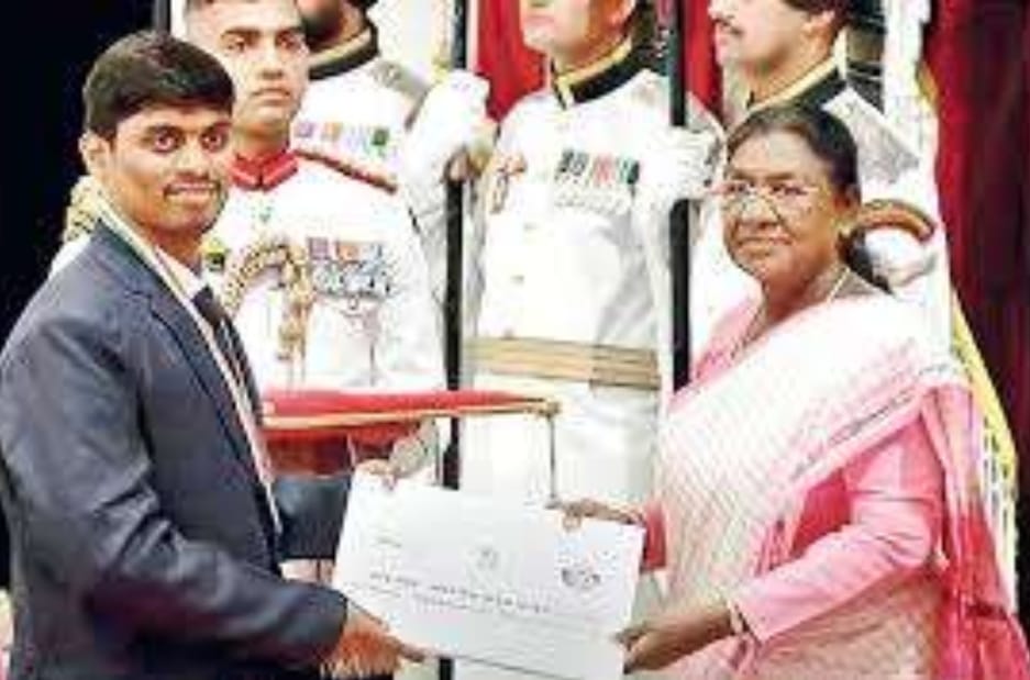 తెలంగాణ విద్యార్థికి రాష్ట్రపతి అవార్డు