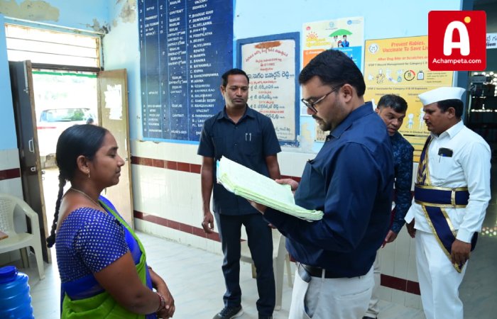 తెలకపల్లి పీహెచ్సీని ఆకస్మికంగా తనిఖీ చేసిన కలెక్టర్ బాదావత్ సంతోష్...